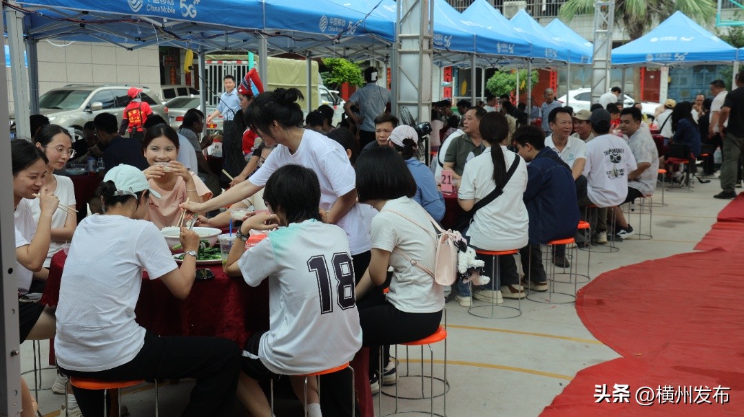 横州市峦城镇：第六届峦城鱼生美食文化节盛大启幕(图4)