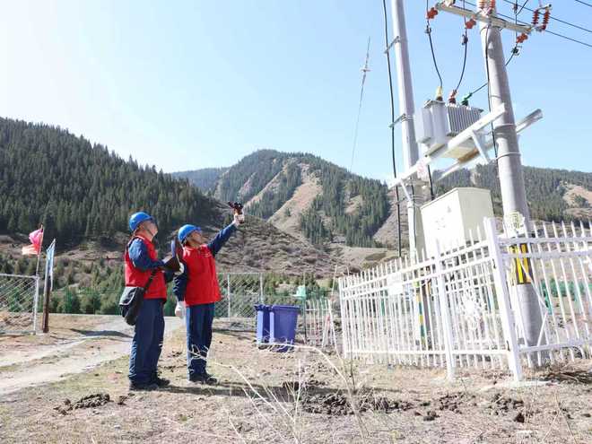 大网电进毡房牧家乐照亮新生活(图3)