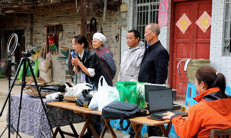 贵州桐梓：小村播发挥大作用 村民不出门就能卖货(图2)