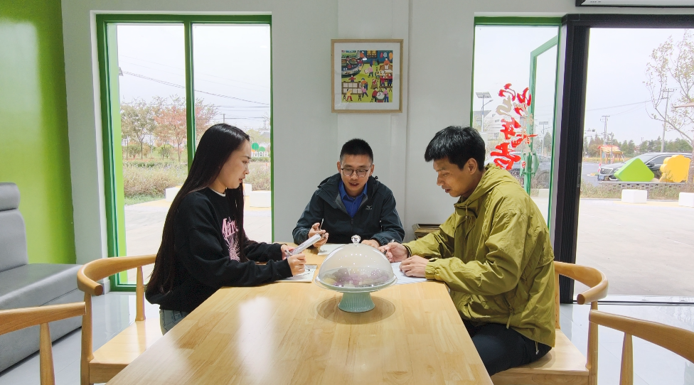 网格治理+直播助农！金山这里走出乡村振兴“新”路径(图2)