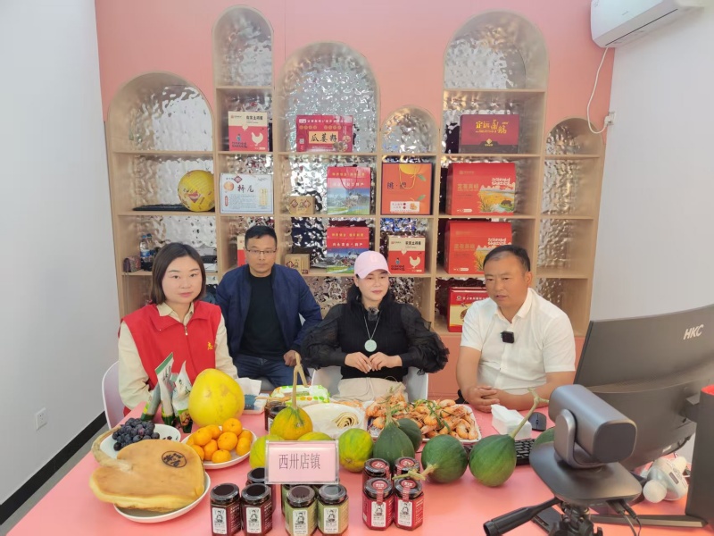 安徽定远：文明实践“云”聚力 直播“链”出新图景(图1)