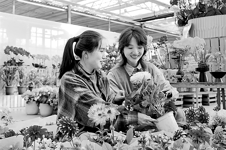 年货清单上新 消费市场年味升腾