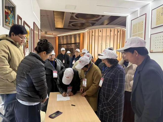 赋能乡村振兴 培育新型农民——新绛果农组团走进临猗工匠学院电商分院 沉浸式学习电商“致富经”(图2)