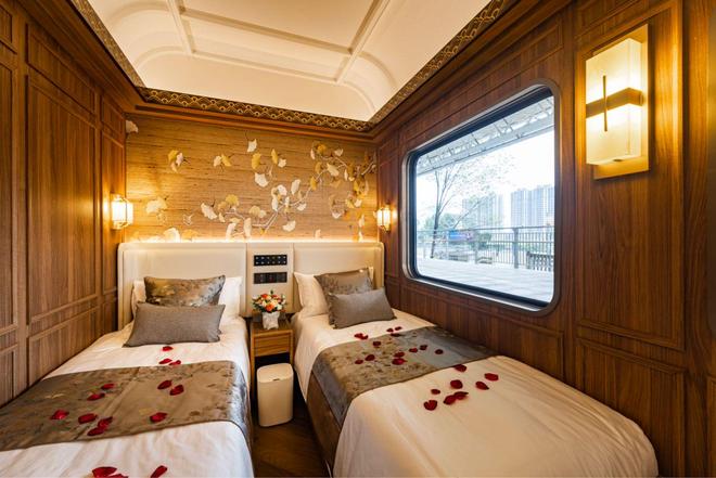 成都号熊猫专列豪华软卧班期+票价+官网指南(图4)