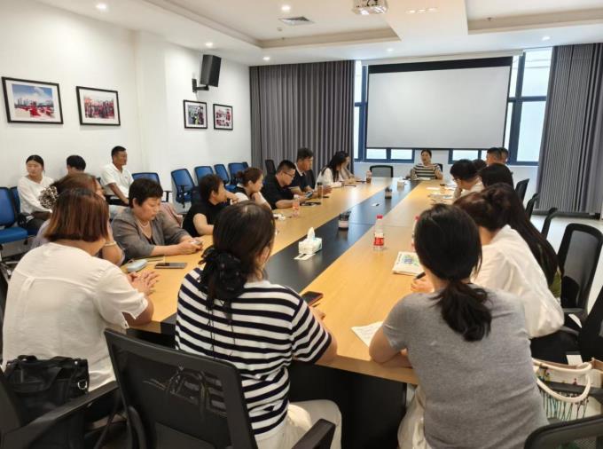 临泉县举办和美乡村直播间骨干进阶培训 赋能乡村振兴新赛道(图2)